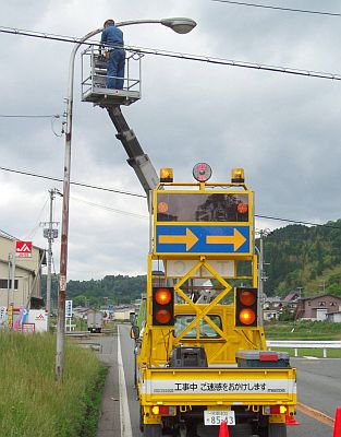 【写真】道路附属物点検状況